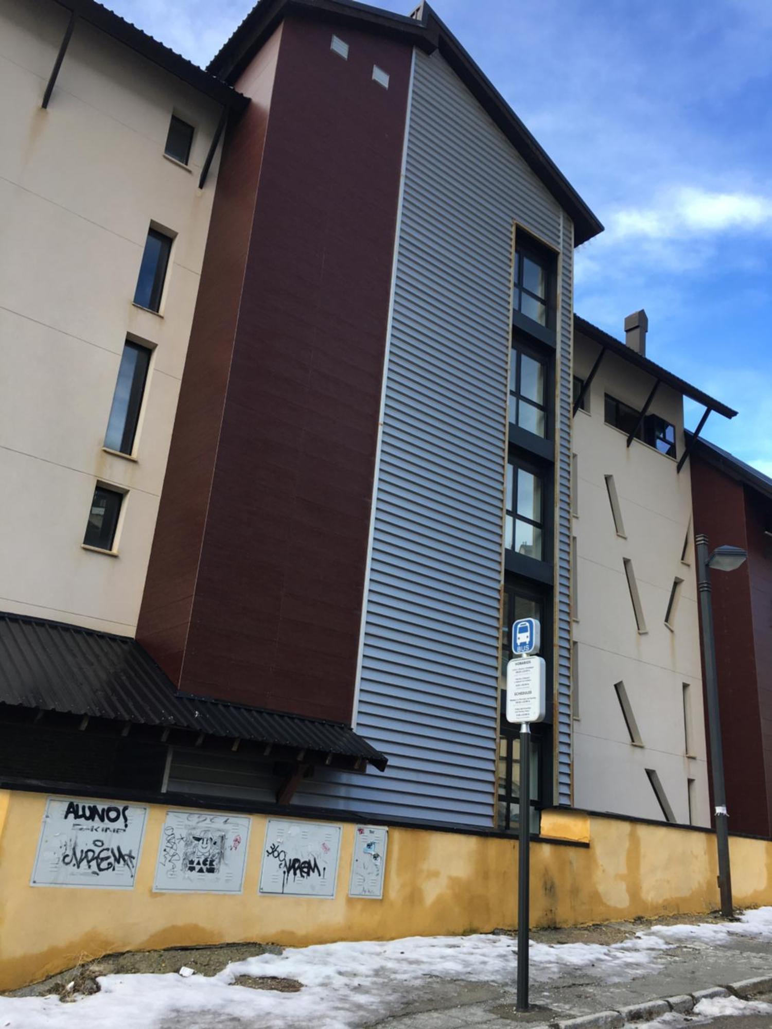 Sierra Nevada, Apartamento Abuhardillado Parking Y Wifi 外观 照片